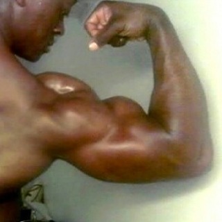 What are the steps to build muscle and how long does it take?