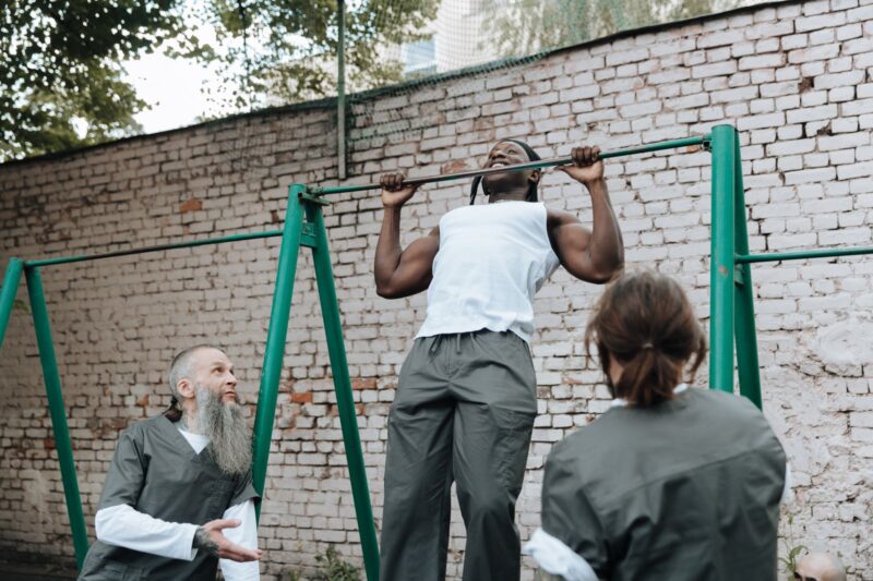 Building a Strong and Resilient Back: A Free Fitness Guide.